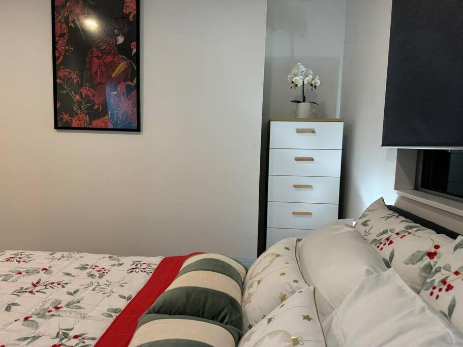 Stunning 3 Bd - 2 Bth City Apt - Pool & Carpark Auckland Exterior foto