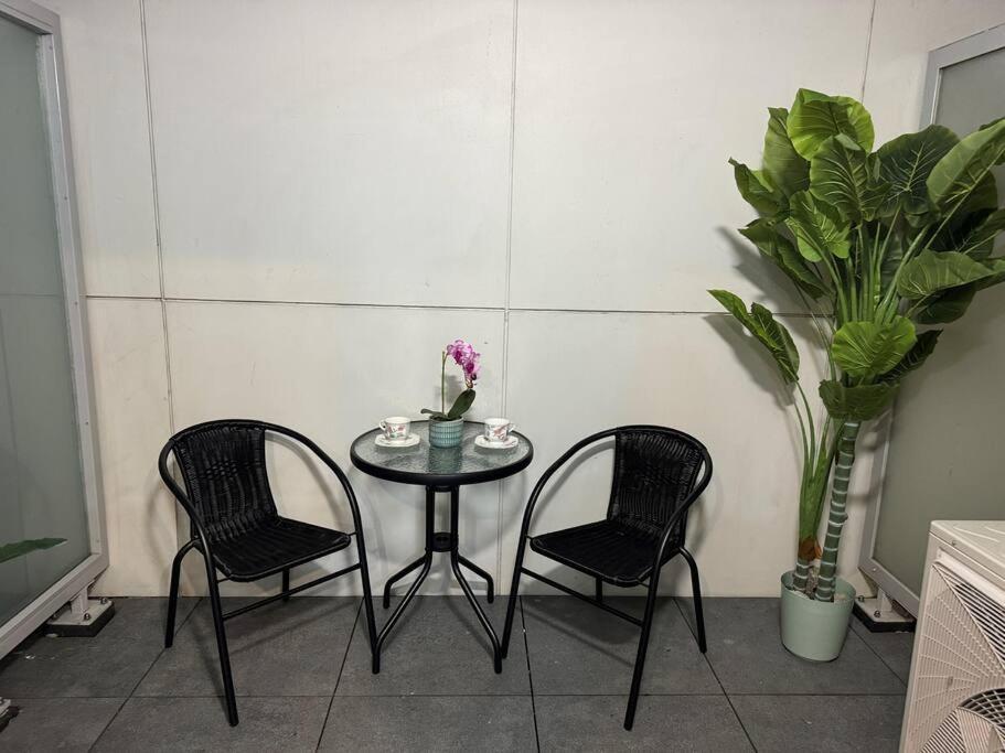 Stunning 3 Bd - 2 Bth City Apt - Pool & Carpark Auckland Exterior foto